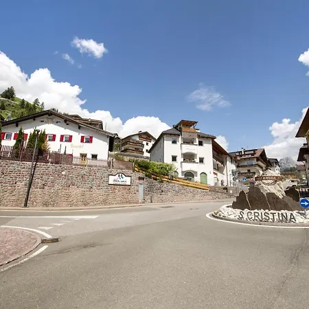 Dolomites Cesa Benedet Apartment Santa Cristina Val Gardena